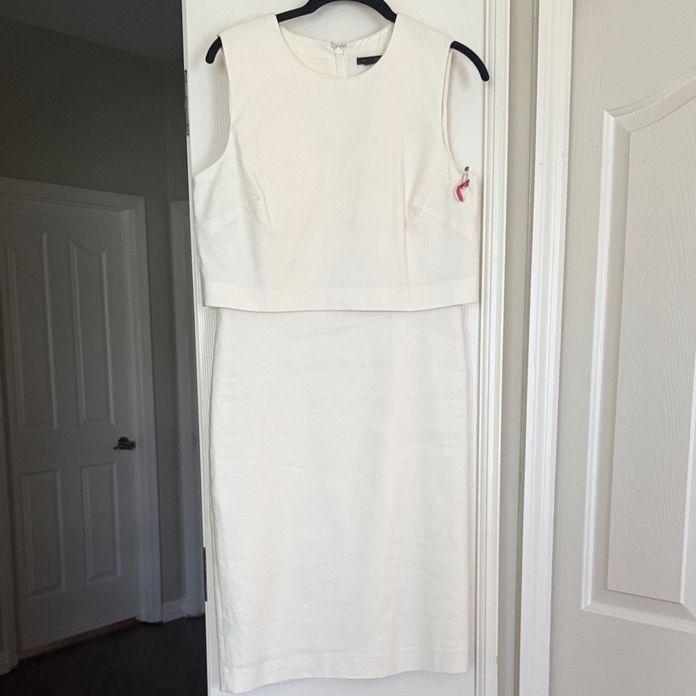 Ann Taylor Elegant Sleeveless White Dress